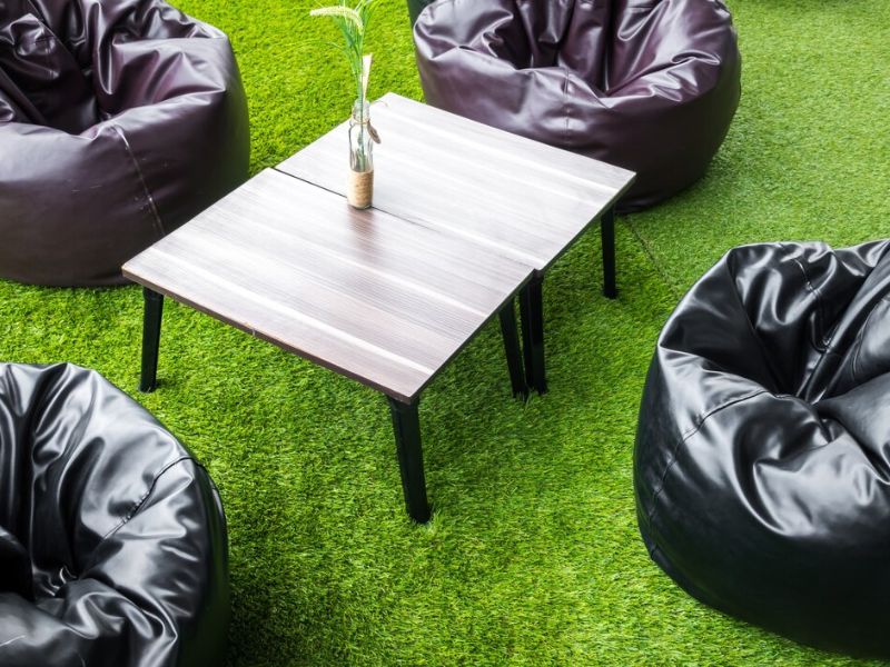 How to Create the Dream Balcony with Natural Green Grass Carpet for Balcony